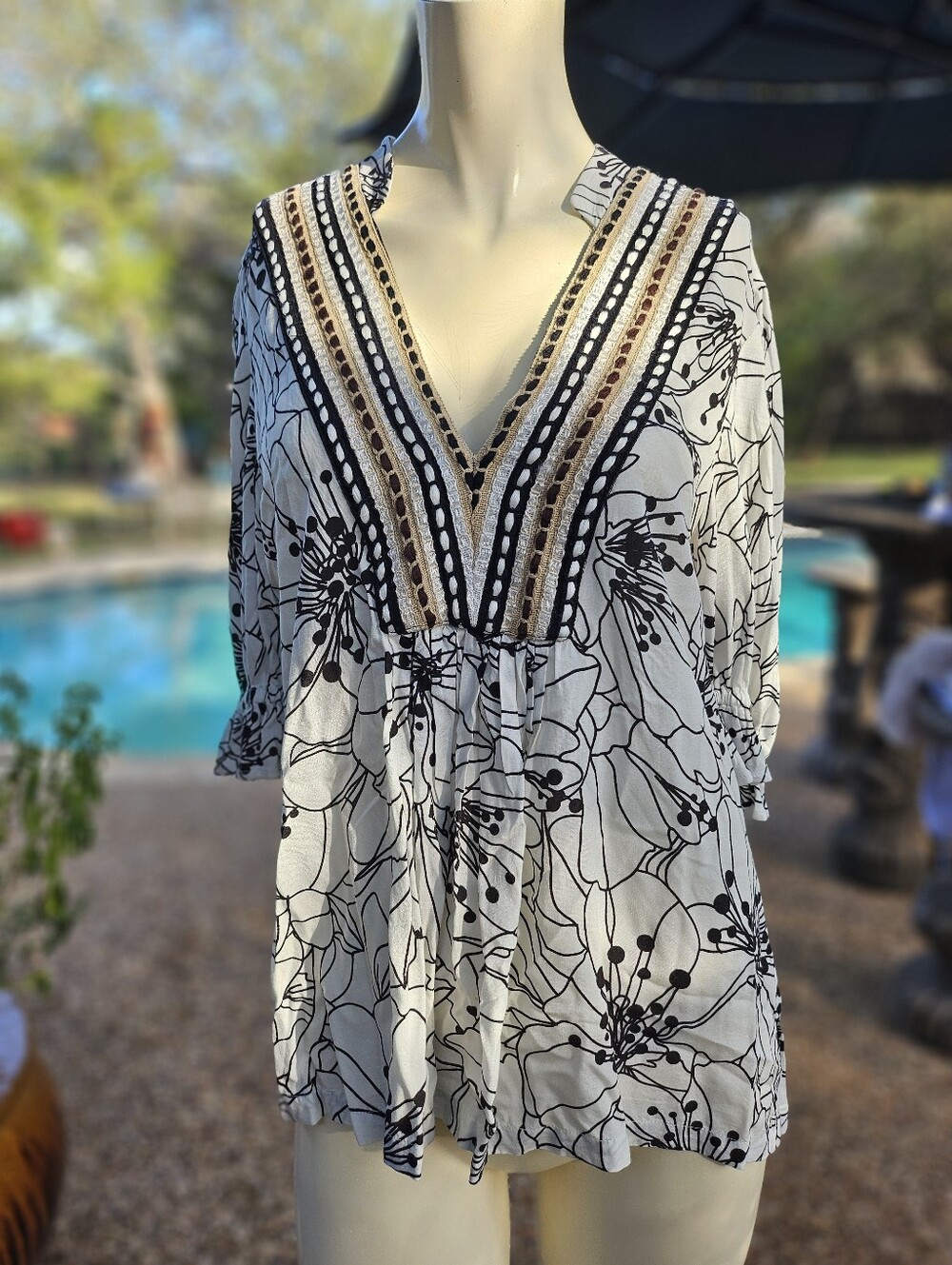 Blank London Black & White Floral V-Neck Tunic Frill Sleeves Small